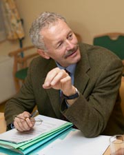 HR Dr. Alois GR&Uuml;NER. (c) Hospizgesellschaft Salzburg, 2009